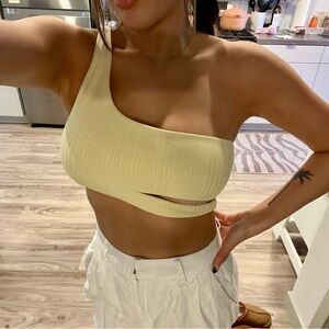 Babyboo Fashion Yellow Asymmetrical Top